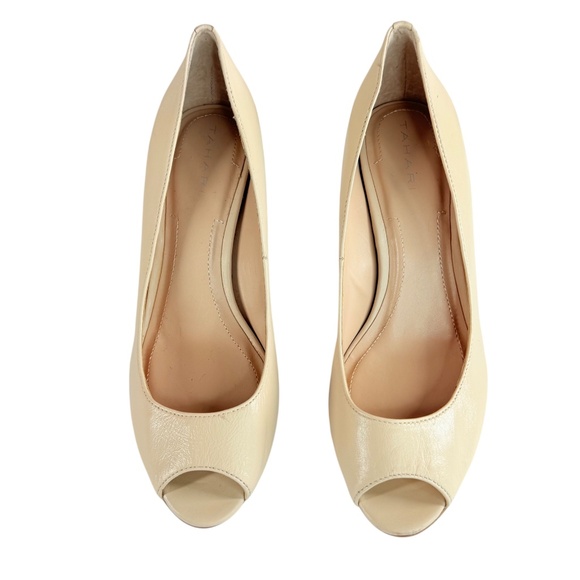 Tahari Jayne Nude Peep Toe 3" Heels Women's Size 8 - Picture 4 of 9